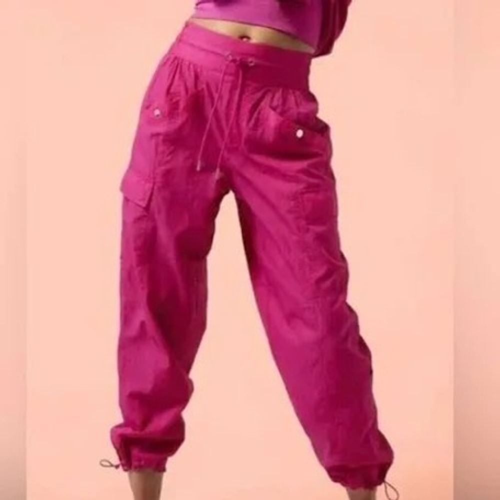 Athleta Alicia Keys High Waist Utility Pant Magenta Pink Cargo Joggers Size 2